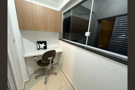 Apartamento para alugar com 59m², 2 quartos e 1 vaga Apartamento para alugar com 59m², 2 quartos e 1 vagaVaranda Quarto 2