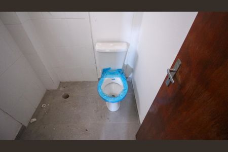Studio para alugar com 30m², 1 quarto e sem vaga Studio para alugar com 30m², 1 quarto e sem vagaBanheiro