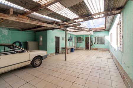Casa à venda com 79m², 2 quartos e 5 vagasGaragem