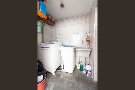 Casa à venda com 79m², 2 quartos e 5 vagasLavanderia