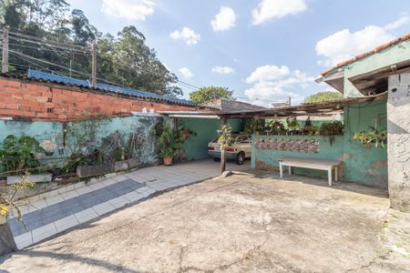 Casa à venda com 79m², 2 quartos e 5 vagasGaragem