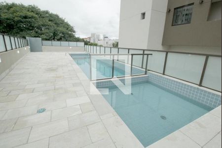 Apartamento à venda com 55m², 1 quarto e 2 vagas Apartamento à venda com 55m², 1 quarto e 2 vagasÁrea comum - Piscina