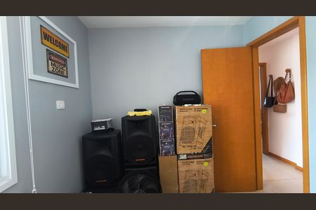 Apartamento à venda com 82m², 3 quartos e 2 vagas Apartamento à venda com 82m², 3 quartos e 2 vagasQuarto 2