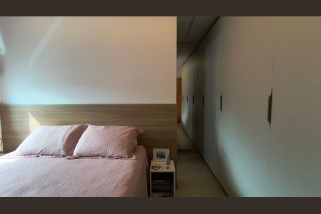 Apartamento à venda com 82m², 3 quartos e 2 vagas Apartamento à venda com 82m², 3 quartos e 2 vagasSuíte