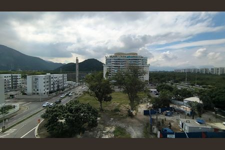 Apartamento à venda com 82m², 3 quartos e 2 vagas Apartamento à venda com 82m², 3 quartos e 2 vagasVaranda