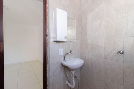 Banheiro de casa para alugar com 1 quarto, 26m² em Parque Itaberaba, São Paulo