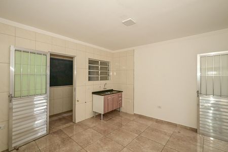 Cozinha de kitnet/studio para alugar com 1 quarto, 60m² em Vila Francisco Remeikis, Taboão da Serra