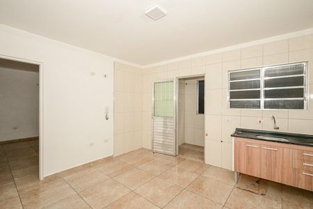 Cozinha de kitnet/studio para alugar com 1 quarto, 60m² em Vila Francisco Remeikis, Taboão da Serra