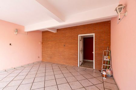 Casa para alugar com 330m², 4 quartos e 4 vagas Casa para alugar com 330m², 4 quartos e 4 vagasGaragem