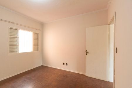 Casa para alugar com 330m², 4 quartos e 4 vagas Casa para alugar com 330m², 4 quartos e 4 vagasQuarto 2
