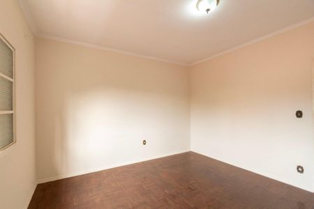 Casa para alugar com 330m², 4 quartos e 4 vagas Casa para alugar com 330m², 4 quartos e 4 vagasQuarto 3