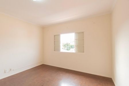 Casa para alugar com 330m², 4 quartos e 4 vagas Casa para alugar com 330m², 4 quartos e 4 vagasQuarto 3
