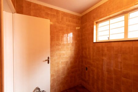 Casa para alugar com 330m², 4 quartos e 4 vagas Casa para alugar com 330m², 4 quartos e 4 vagasDespensa Área de Serviço
