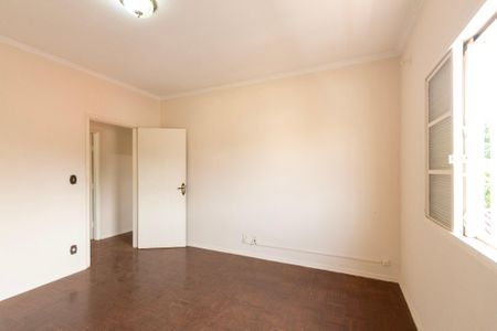 Casa para alugar com 330m², 4 quartos e 4 vagas Casa para alugar com 330m², 4 quartos e 4 vagasQuarto 3