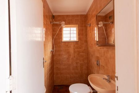 Casa para alugar com 330m², 4 quartos e 4 vagas Casa para alugar com 330m², 4 quartos e 4 vagasBanheiro Área de Serviço