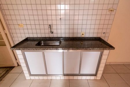 Casa para alugar com 330m², 4 quartos e 4 vagas Casa para alugar com 330m², 4 quartos e 4 vagasEdícula
