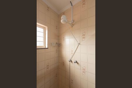 Casa para alugar com 330m², 4 quartos e 4 vagas Casa para alugar com 330m², 4 quartos e 4 vagasBanheiro Social