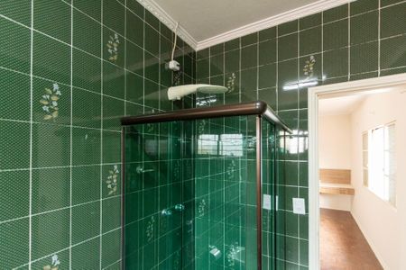Casa para alugar com 330m², 4 quartos e 4 vagas Casa para alugar com 330m², 4 quartos e 4 vagasBanheiro Suíte