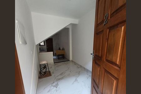 Casa para alugar com 2 quartos, 70m² em Quarteirão Brasileiro, Petrópolis