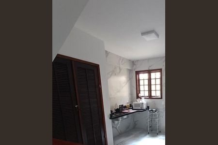 Casa para alugar com 2 quartos, 70m² em Quarteirão Brasileiro, Petrópolis