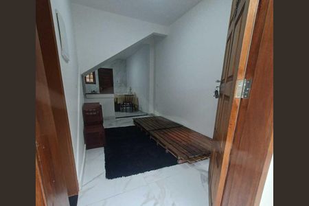 Casa para alugar com 2 quartos, 70m² em Quarteirão Brasileiro, Petrópolis