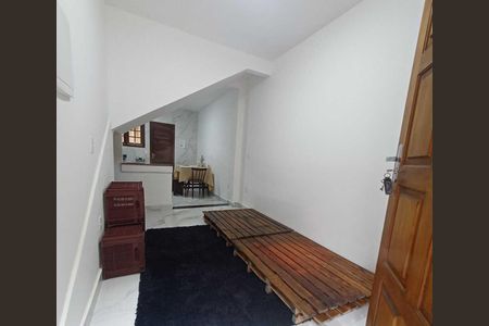 Casa para alugar com 2 quartos, 70m² em Quarteirão Brasileiro, Petrópolis