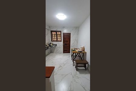 Casa para alugar com 2 quartos, 70m² em Quarteirão Brasileiro, Petrópolis