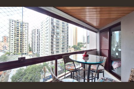 Apartamento para alugar com 94m², 2 quartos e 2 vagasVaranda