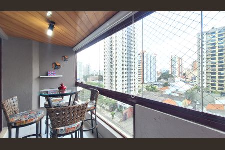 Apartamento para alugar com 94m², 2 quartos e 2 vagasVaranda