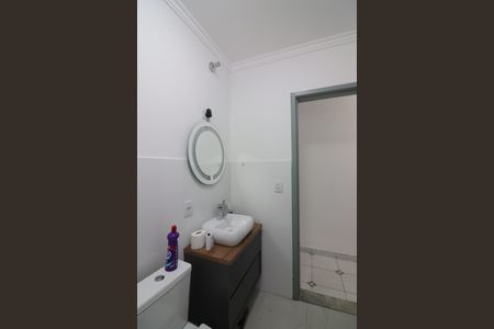 Casa para alugar com 200m², 3 quartos e 2 vagasBanheiro Social