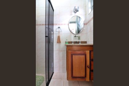 Suíte Banheiro  de casa para alugar com 3 quartos, 200m² em Jd Hollywood, São Bernardo do Campo