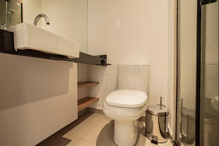 Studio para alugar com 21m², 1 quarto e sem vaga Studio para alugar com 21m², 1 quarto e sem vagaBanheiro