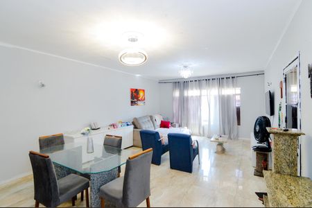 Sala de casa à venda com 2 quartos, 330m² em Vila Galvão, Guarulhos