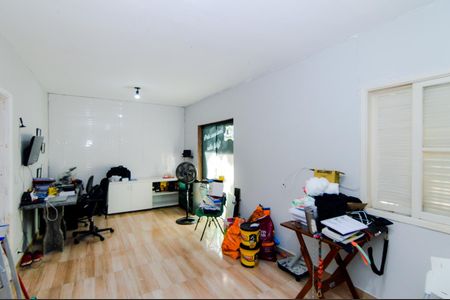 Quarto 2 de casa à venda com 2 quartos, 330m² em Vila Galvão, Guarulhos