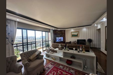 Apartamento à venda com 200m², 4 quartos e 3 vagasFoto 01