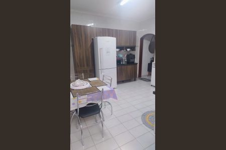 Cozinha de casa à venda com 2 quartos, 175m² em Condomínio Maracanã, Santo André
