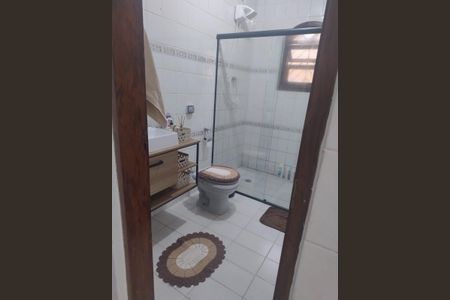 Banheiro 2 de casa à venda com 2 quartos, 175m² em Condomínio Maracanã, Santo André