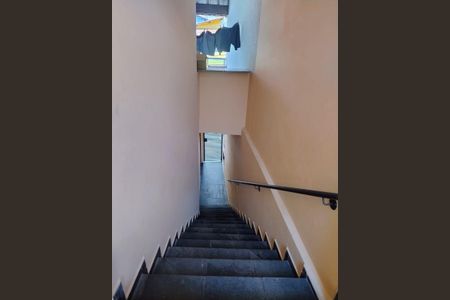 Casa à venda com 175m², 2 quartos e 3 vagasEscada