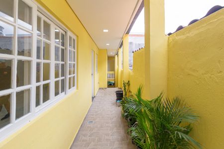 Casa para alugar com 110m², 2 quartos e sem vaga Casa para alugar com 110m², 2 quartos e sem vagaCorredor