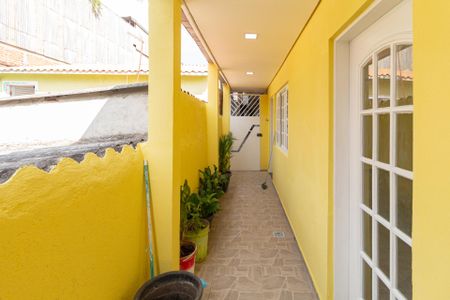 Casa para alugar com 110m², 2 quartos e sem vaga Casa para alugar com 110m², 2 quartos e sem vagaCorredor