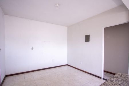Sala de casa para alugar com 2 quartos, 80m² em Jardim Catarina, São Gonçalo