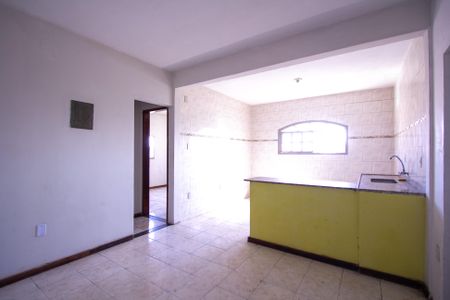Sala de casa para alugar com 2 quartos, 80m² em Jardim Catarina, São Gonçalo