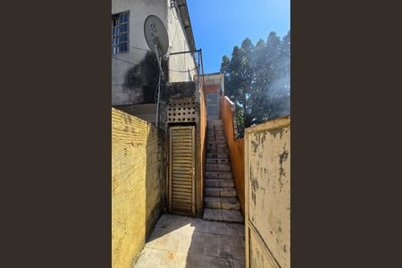 Casa para alugar com 80m², 2 quartos e sem vagaFachada