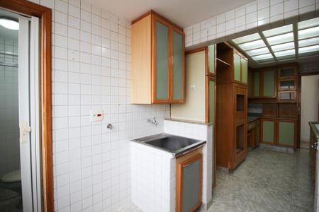 Apartamento à venda com 99m², 3 quartos e 1 vagaÁrea de Serviço