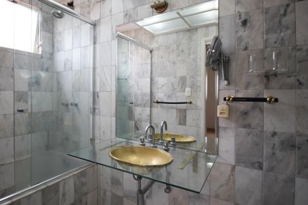 Apartamento à venda com 99m², 3 quartos e 1 vagaBanheiro da Suíte