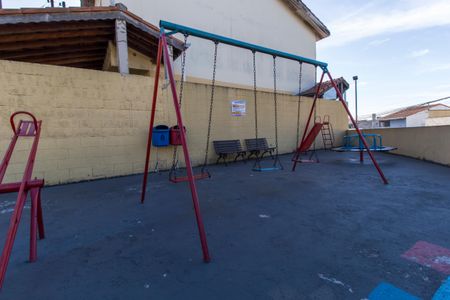 Apartamento para alugar com 68m², 2 quartos e 1 vagaÁrea comum - Playground