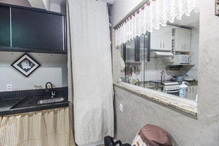 Apartamento para alugar com 68m², 2 quartos e 1 vagaÁrea de Serviço