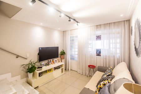 Sala  de apartamento para alugar com 2 quartos, 68m² em Jardim Regina Alice, Barueri