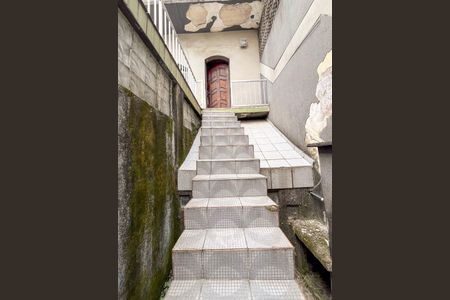 Casa à venda com 150m², 5 quartos e 3 vagasEntrada