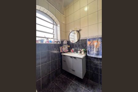 Casa à venda com 150m², 5 quartos e 3 vagasCasa 1 - Banheiro 2
